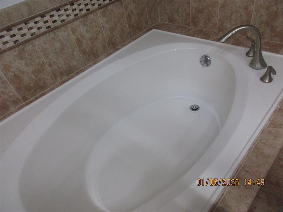 出租: $2,650 (4 贝兹, 3 浴室, 2264 平方英尺)