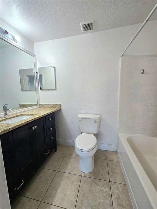 待售: $510,000 (6 贝兹, 0 浴室, 2398 平方英尺)