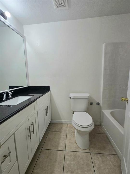 待售: $510,000 (6 贝兹, 0 浴室, 2398 平方英尺)