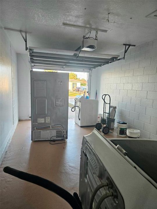 待售: $510,000 (6 贝兹, 0 浴室, 2398 平方英尺)