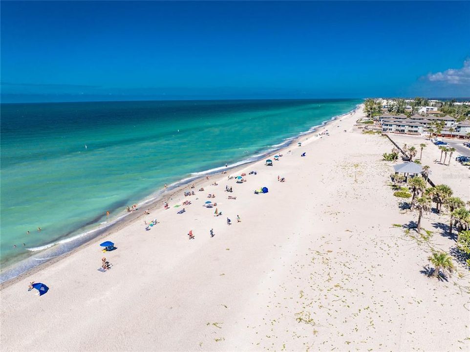 На продажу: $99,000 (2 спален, 2 ванн, 784 Квадратных фут)