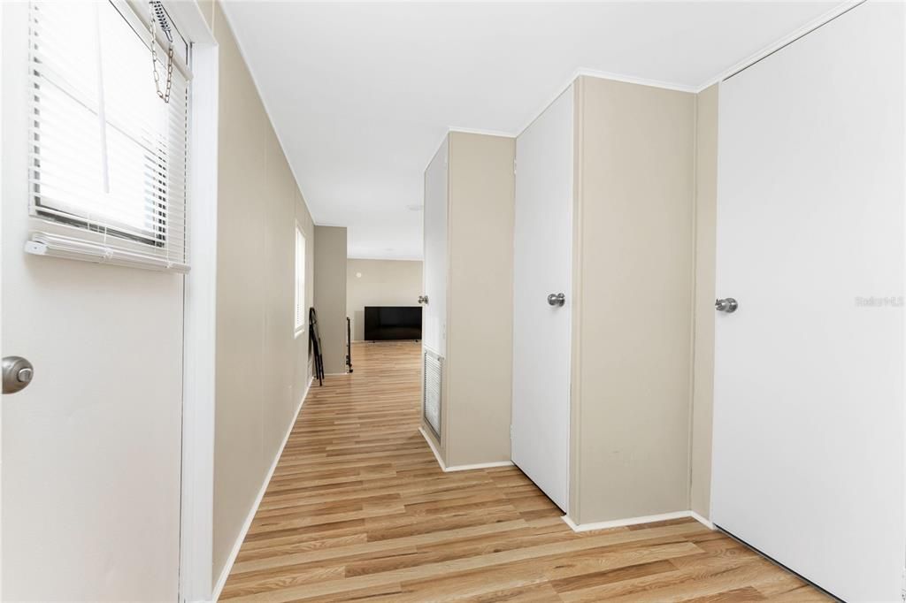 На продажу: $99,000 (2 спален, 2 ванн, 784 Квадратных фут)