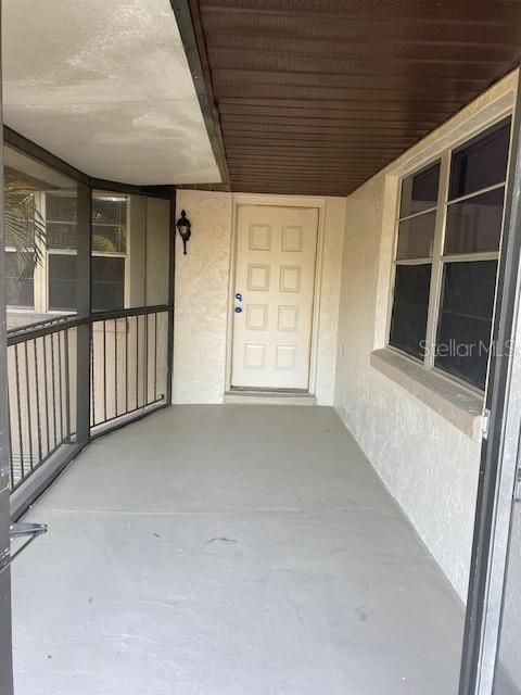 For Sale: $218,000 (2 beds, 2 baths, 918 Square Feet)