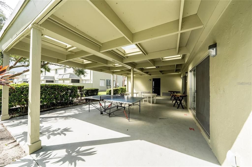 For Rent: $1,525 (2 beds, 1 baths, 853 Square Feet)