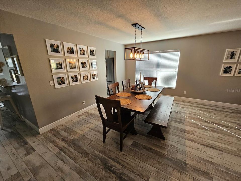 For Sale: $595,000 (6 beds, 4 baths, 3499 Square Feet)