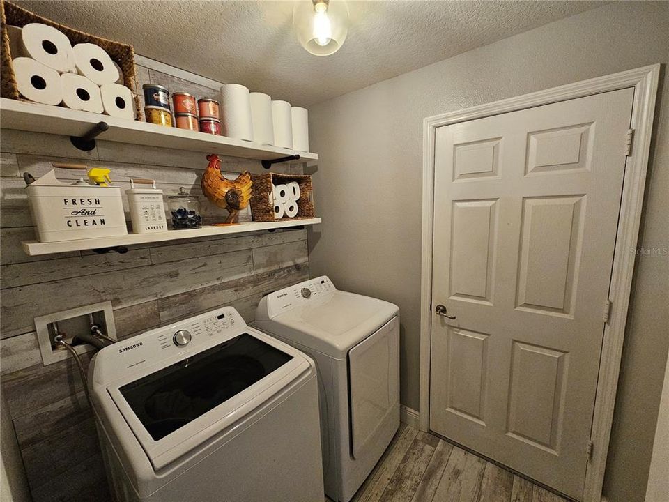 For Sale: $595,000 (6 beds, 4 baths, 3499 Square Feet)