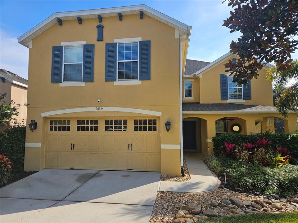 For Sale: $595,000 (6 beds, 4 baths, 3499 Square Feet)