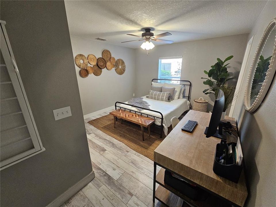 For Sale: $595,000 (6 beds, 4 baths, 3499 Square Feet)