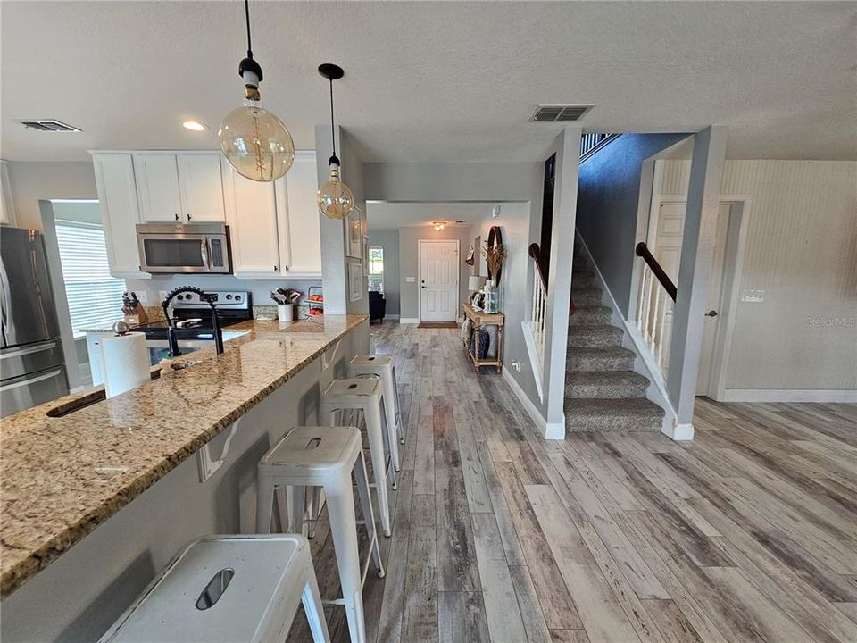 For Sale: $595,000 (6 beds, 4 baths, 3499 Square Feet)