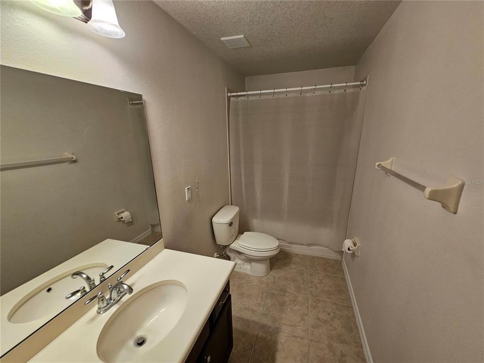 For Sale: $595,000 (6 beds, 4 baths, 3499 Square Feet)