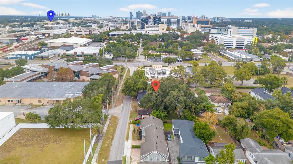 出租: $1,700 (2 贝兹, 1 浴室, 780 平方英尺)