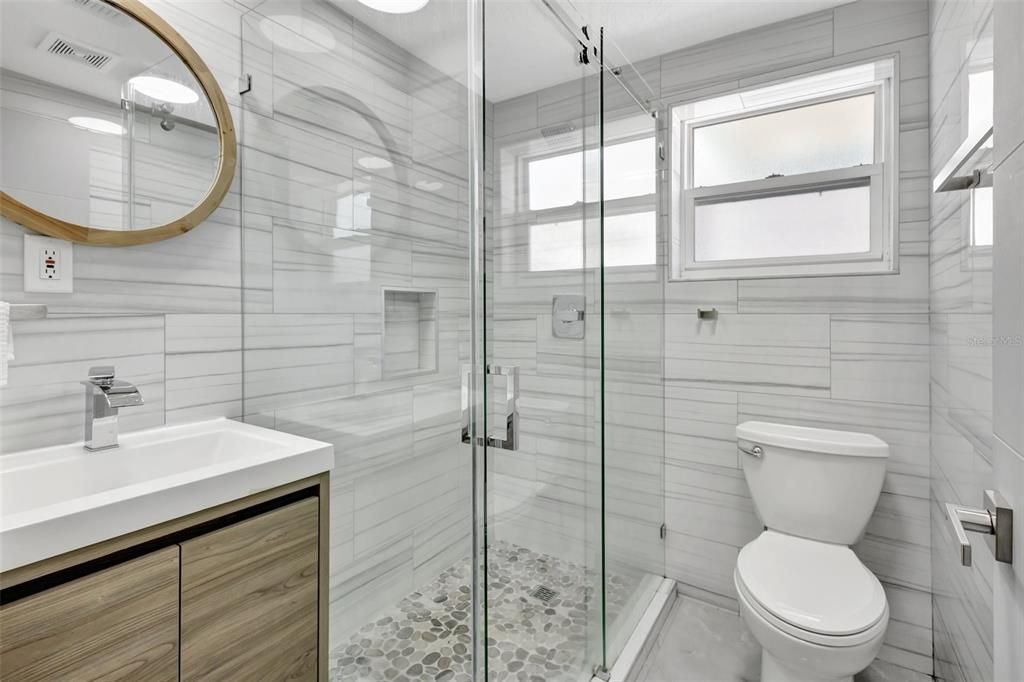 En Renta: $4,500 (3 camas, 3 baños, 2572 Pies cuadrados)