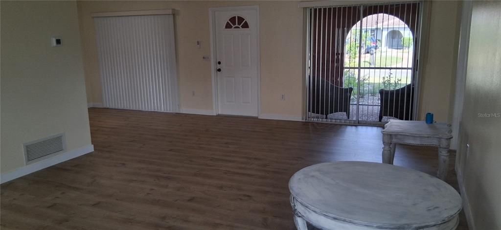 En Renta: $3,500 (3 camas, 3 baños, 1673 Pies cuadrados)