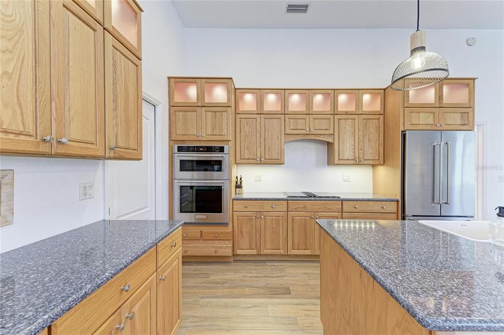 For Sale: $839,000 (4 beds, 2 baths, 2764 Square Feet)