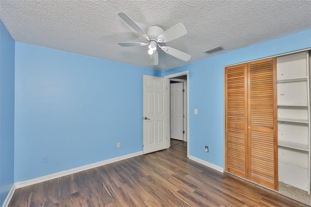 На продажу: $400,000 (4 спален, 3 ванн, 2068 Квадратных фут)