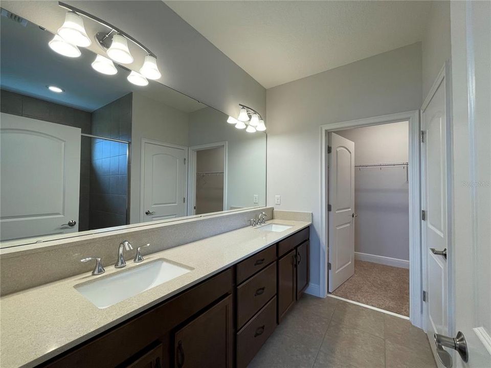 For Rent: $2,450 (3 beds, 2 baths, 1852 Square Feet)