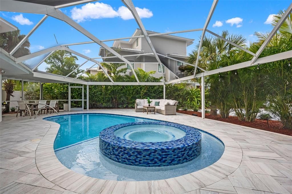 Activo con contrato: $1,265,000 (3 camas, 3 baños, 2670 Pies cuadrados)