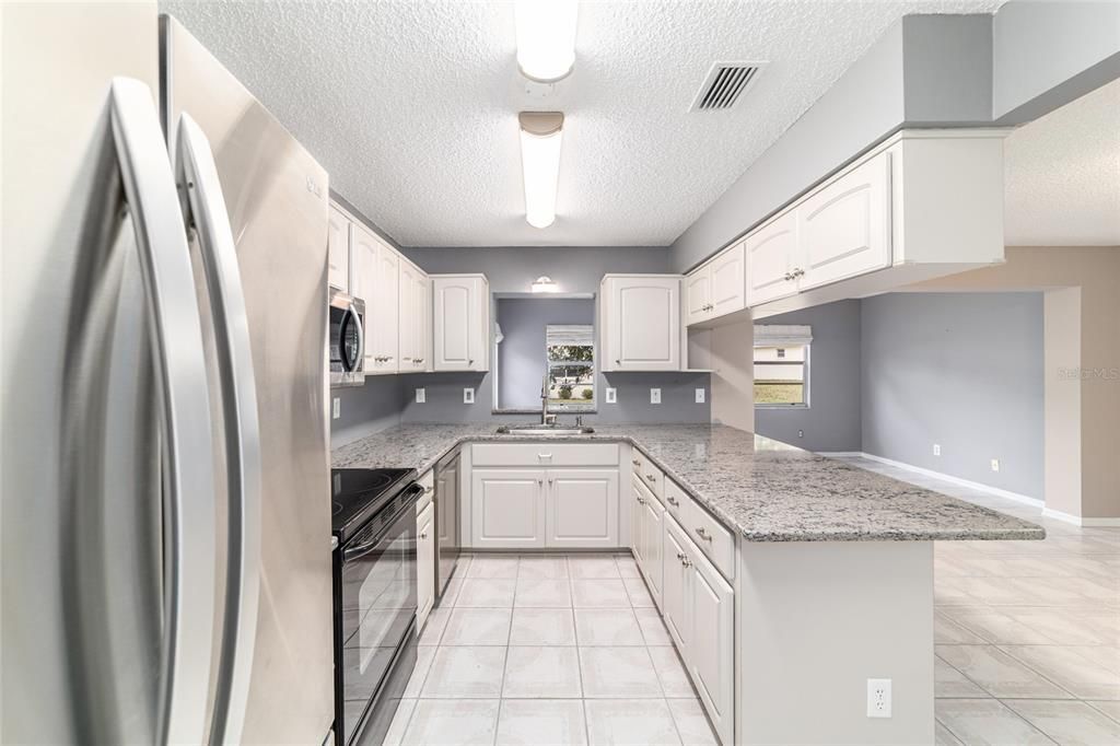 待售: $189,900 (2 贝兹, 2 浴室, 1861 平方英尺)