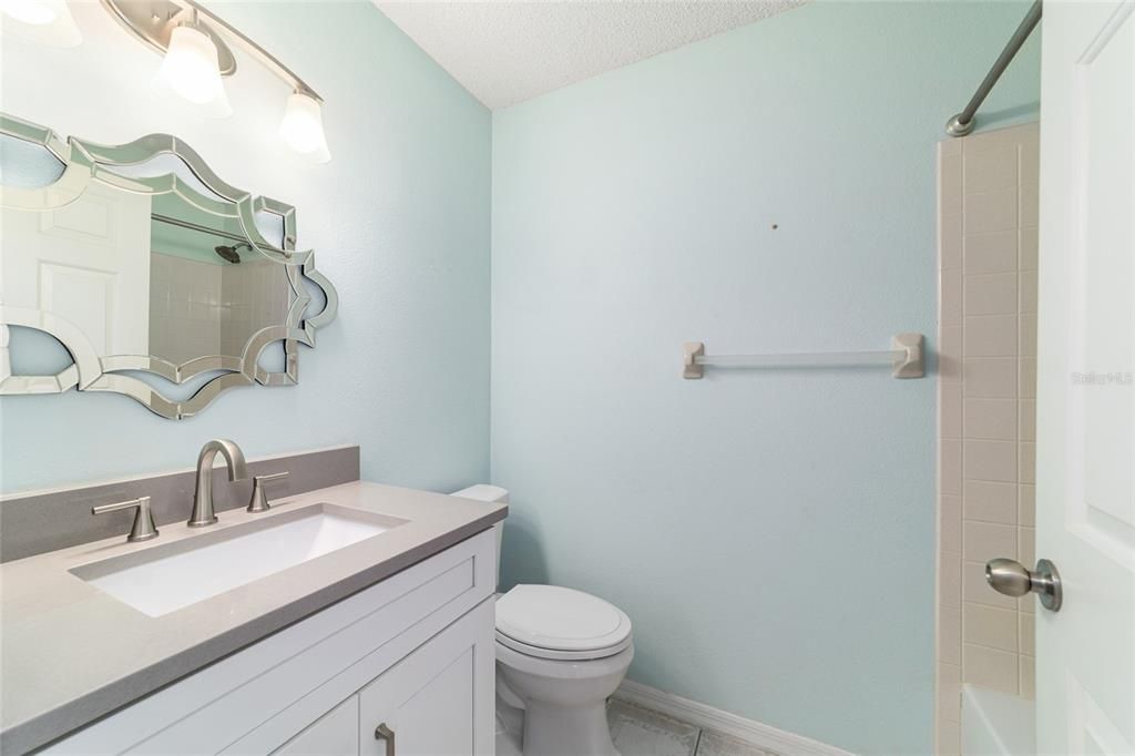 待售: $189,900 (2 贝兹, 2 浴室, 1861 平方英尺)