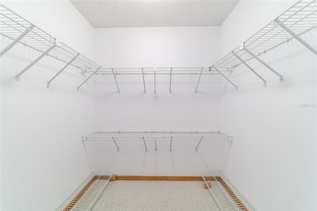 待售: $189,900 (2 贝兹, 2 浴室, 1861 平方英尺)