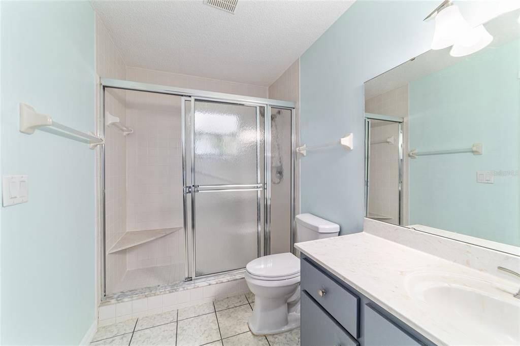 待售: $189,900 (2 贝兹, 2 浴室, 1861 平方英尺)