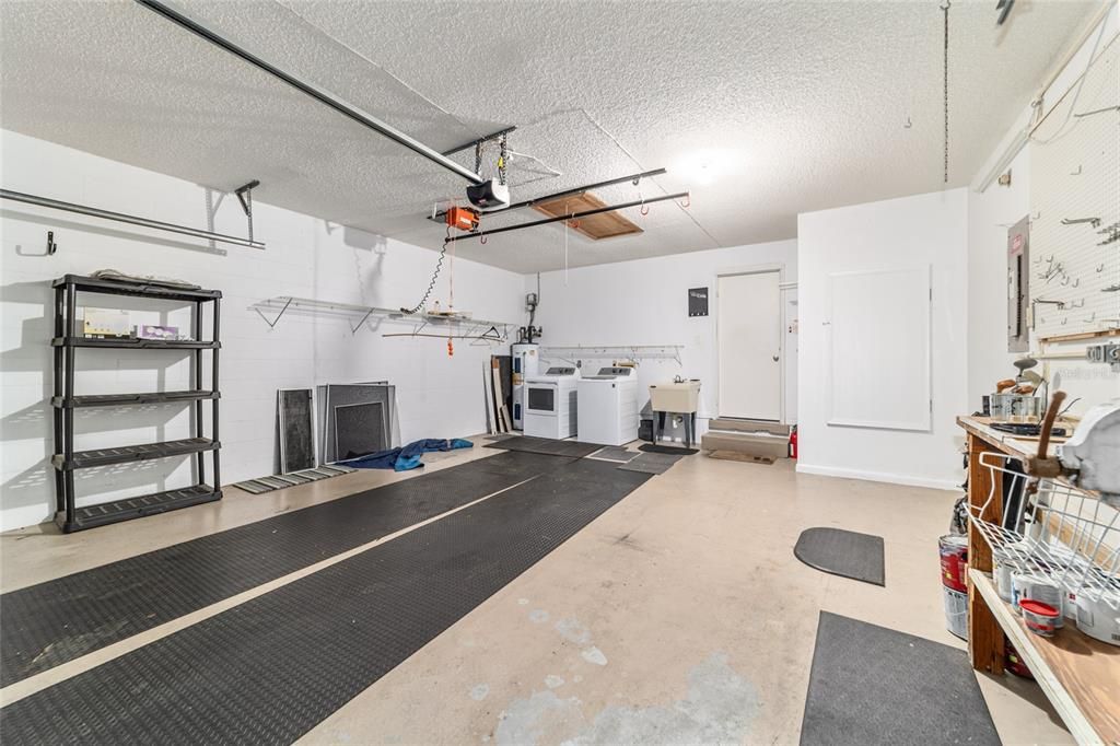 待售: $189,900 (2 贝兹, 2 浴室, 1861 平方英尺)