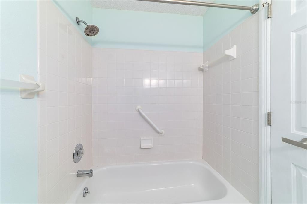 待售: $189,900 (2 贝兹, 2 浴室, 1861 平方英尺)