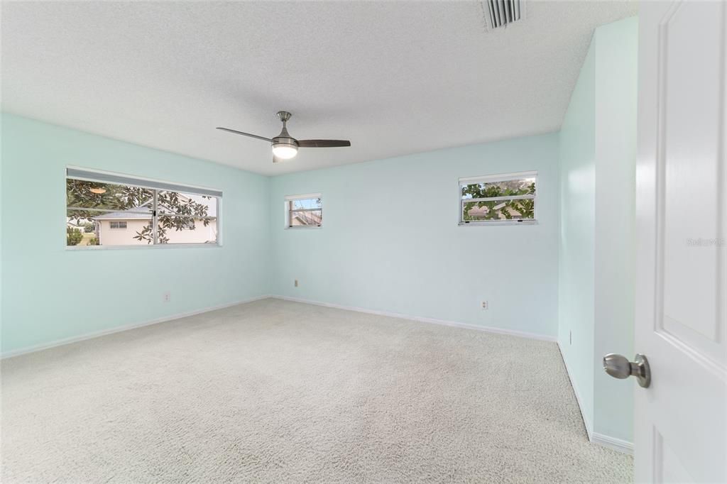 待售: $189,900 (2 贝兹, 2 浴室, 1861 平方英尺)