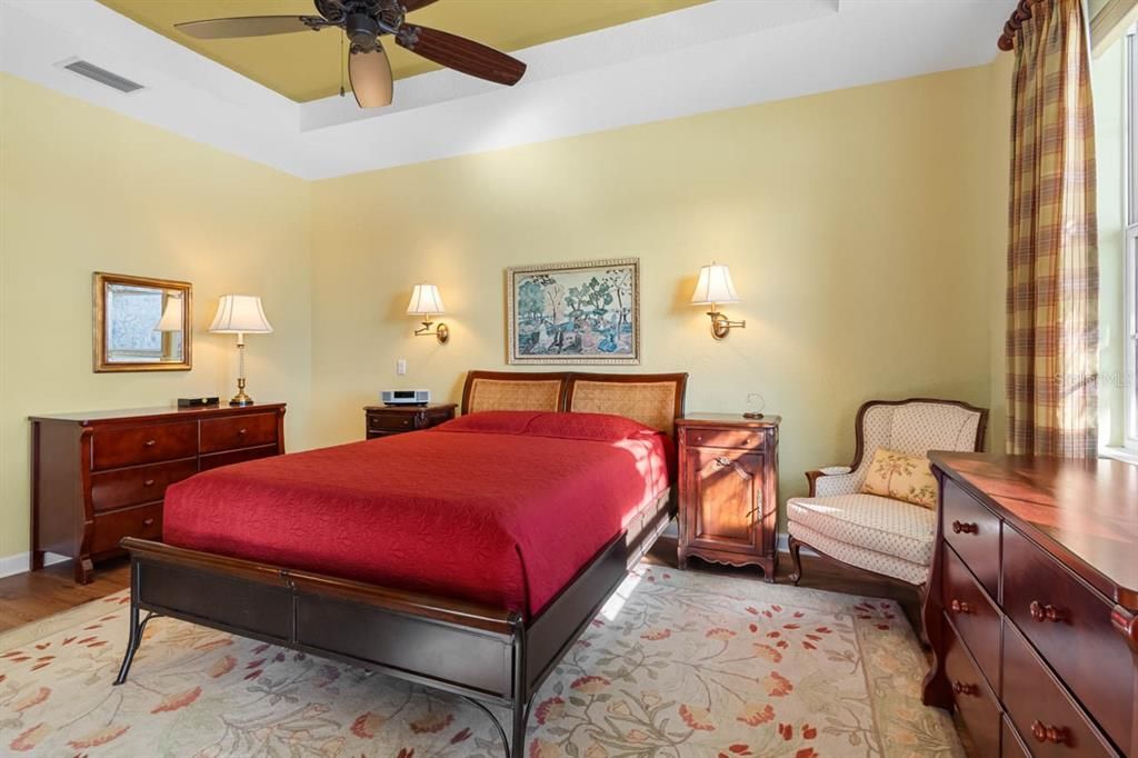 На продажу: $425,000 (3 спален, 2 ванн, 2482 Квадратных фут)