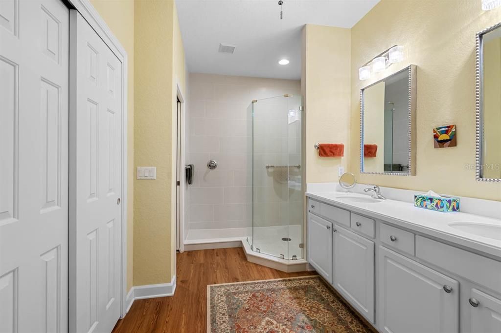 На продажу: $425,000 (3 спален, 2 ванн, 2482 Квадратных фут)