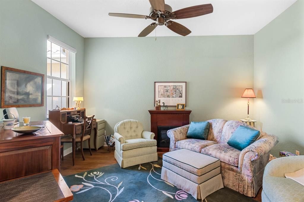 На продажу: $425,000 (3 спален, 2 ванн, 2482 Квадратных фут)