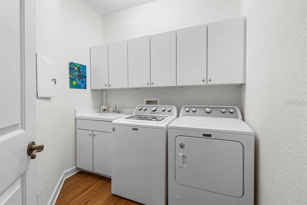 На продажу: $425,000 (3 спален, 2 ванн, 2482 Квадратных фут)