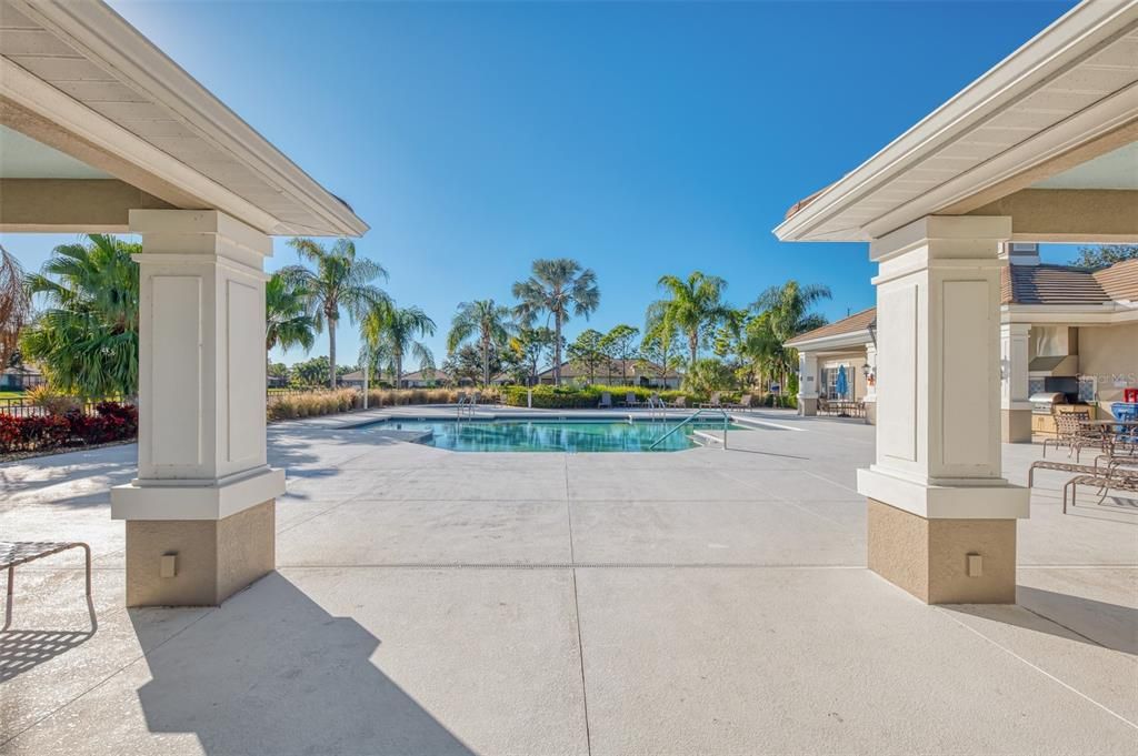 На продажу: $398,000 (2 спален, 2 ванн, 1525 Квадратных фут)