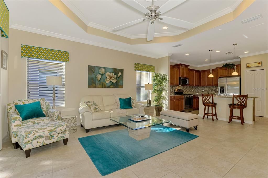 На продажу: $398,000 (2 спален, 2 ванн, 1525 Квадратных фут)