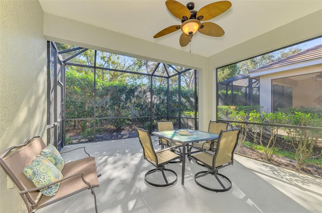 На продажу: $398,000 (2 спален, 2 ванн, 1525 Квадратных фут)