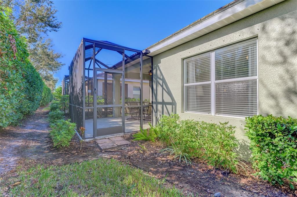 На продажу: $398,000 (2 спален, 2 ванн, 1525 Квадратных фут)