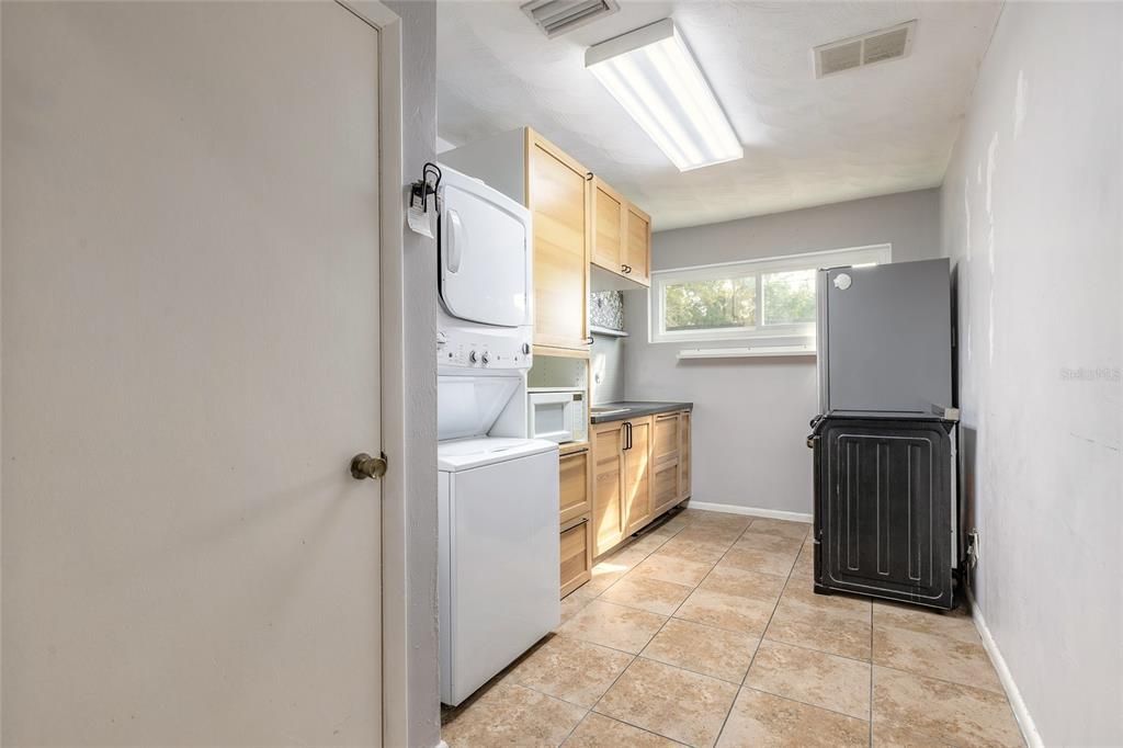 На продажу: $350,000 (0 спален, 0 ванн, 1721 Квадратных фут)