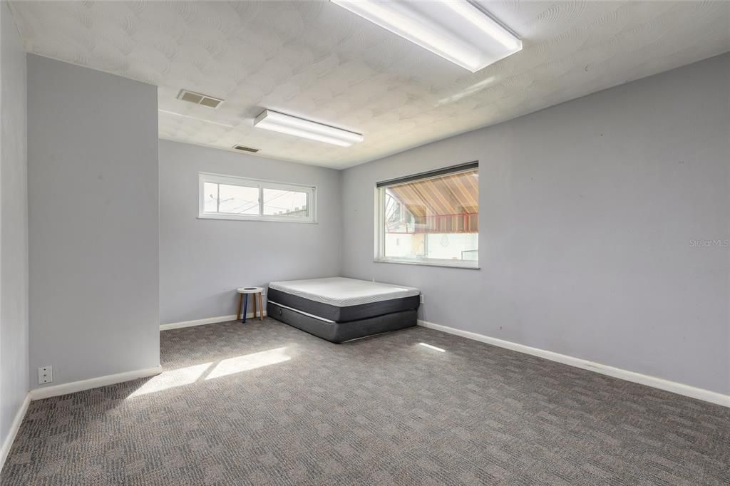 На продажу: $350,000 (0 спален, 0 ванн, 1721 Квадратных фут)