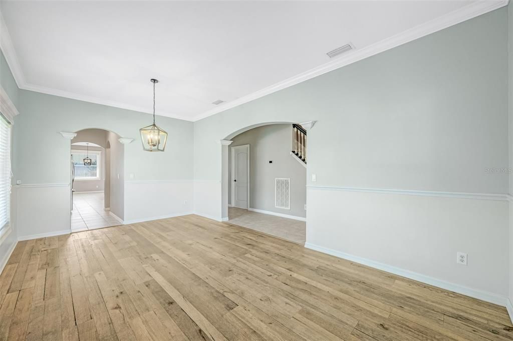 For Sale: $485,000 (5 beds, 3 baths, 2659 Square Feet)