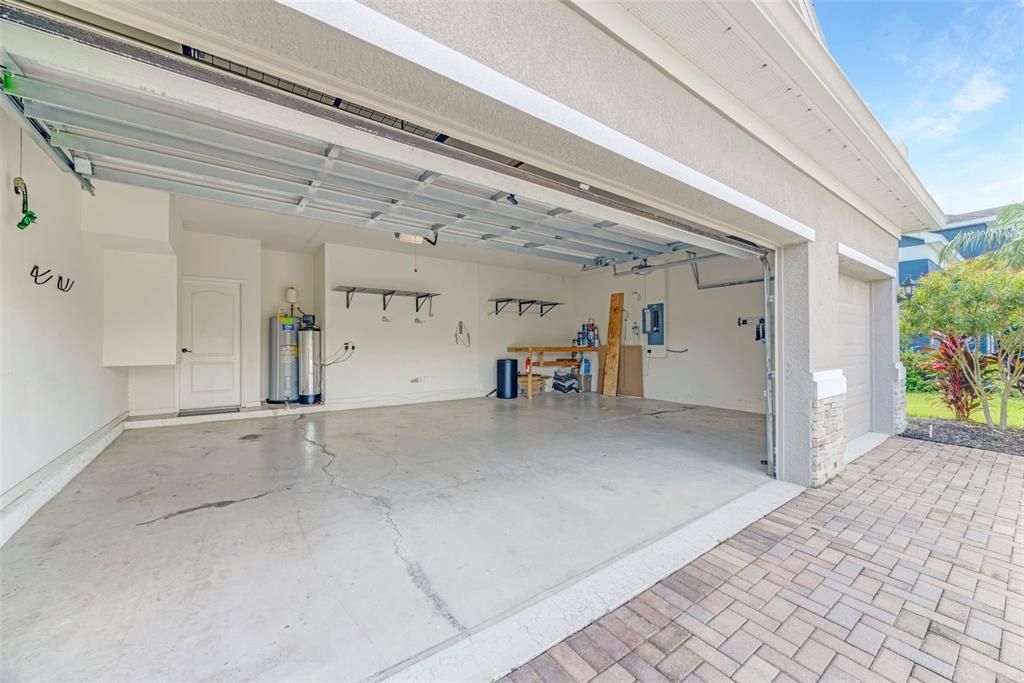 For Sale: $485,000 (5 beds, 3 baths, 2659 Square Feet)