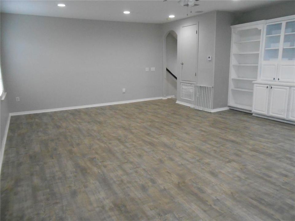 For Sale: $600,000 (4 beds, 3 baths, 2833 Square Feet)