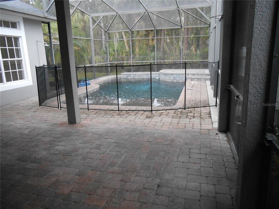 For Sale: $600,000 (4 beds, 3 baths, 2833 Square Feet)