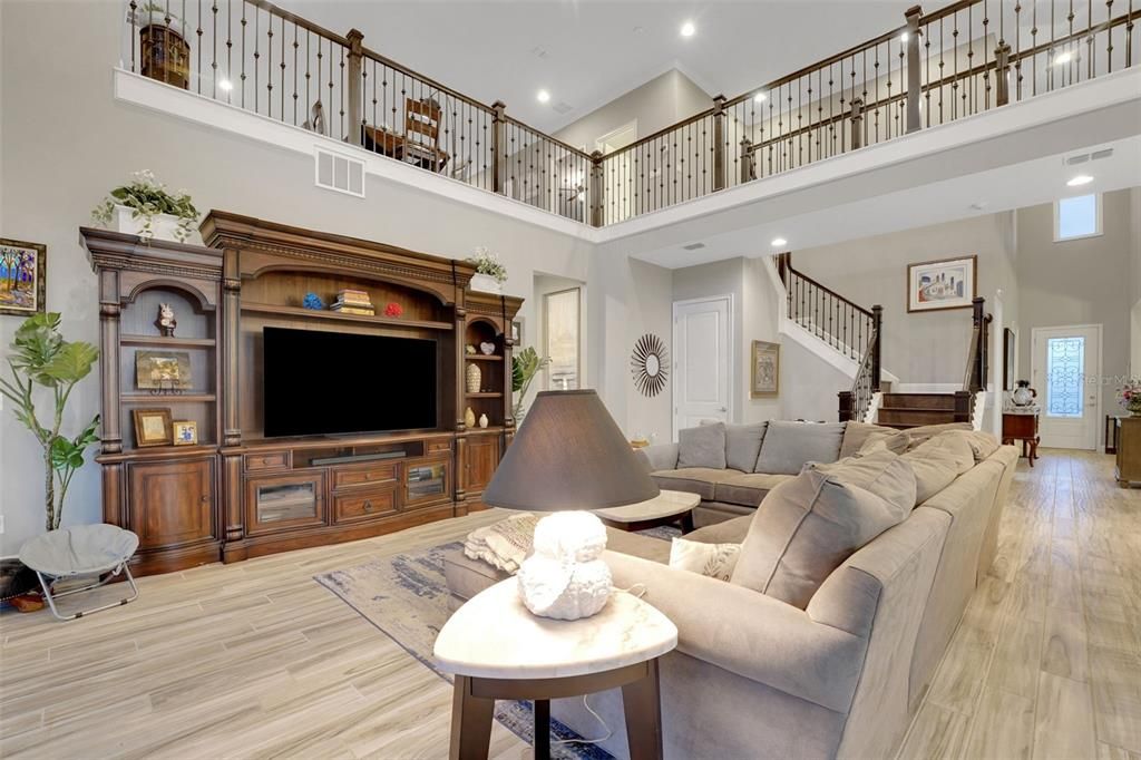 For Sale: $1,399,000 (4 beds, 3 baths, 4282 Square Feet)