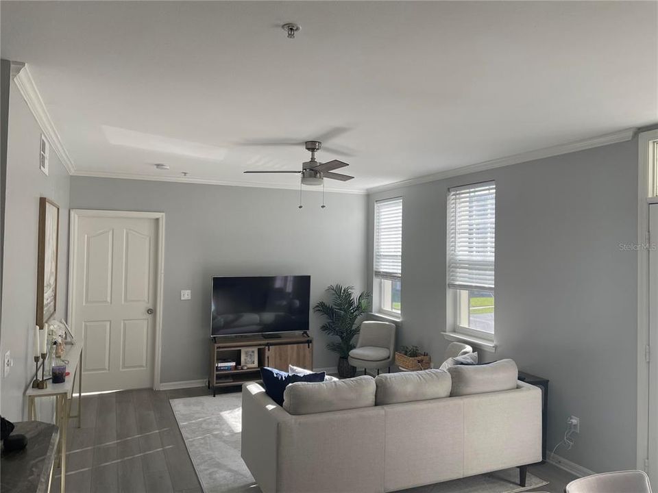 For Rent: $2,240 (3 beds, 2 baths, 1185 Square Feet)