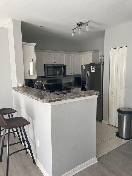 For Rent: $2,240 (3 beds, 2 baths, 1185 Square Feet)