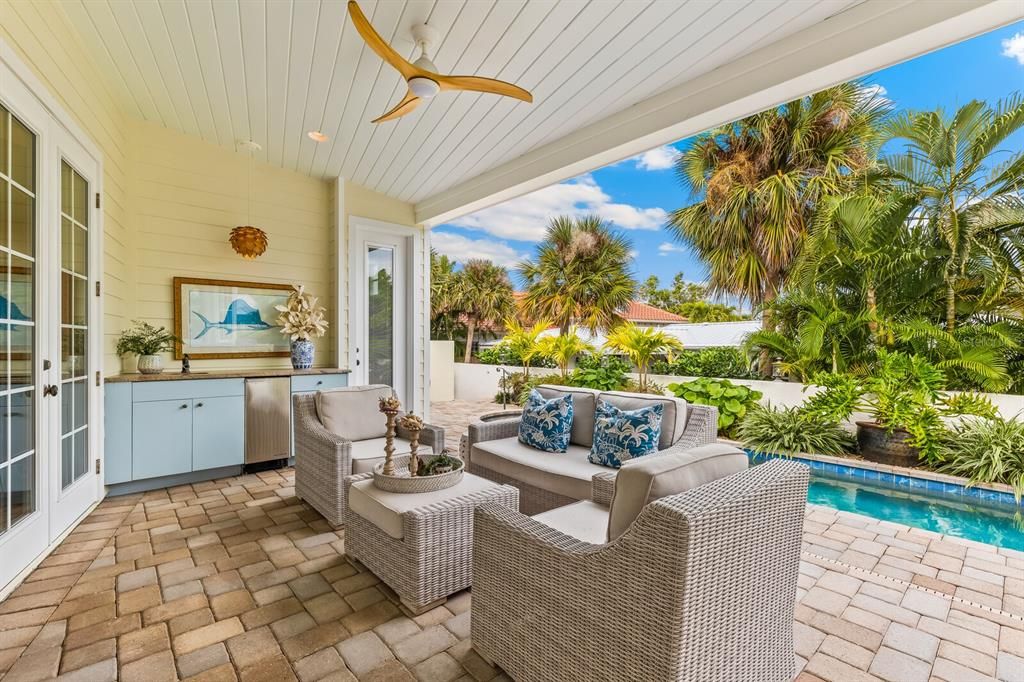 待售: $5,650,000 (3 贝兹, 4 浴室, 3075 平方英尺)