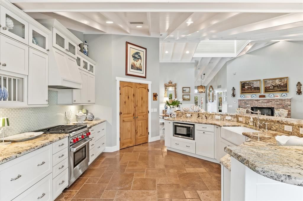 待售: $5,650,000 (3 贝兹, 4 浴室, 3075 平方英尺)