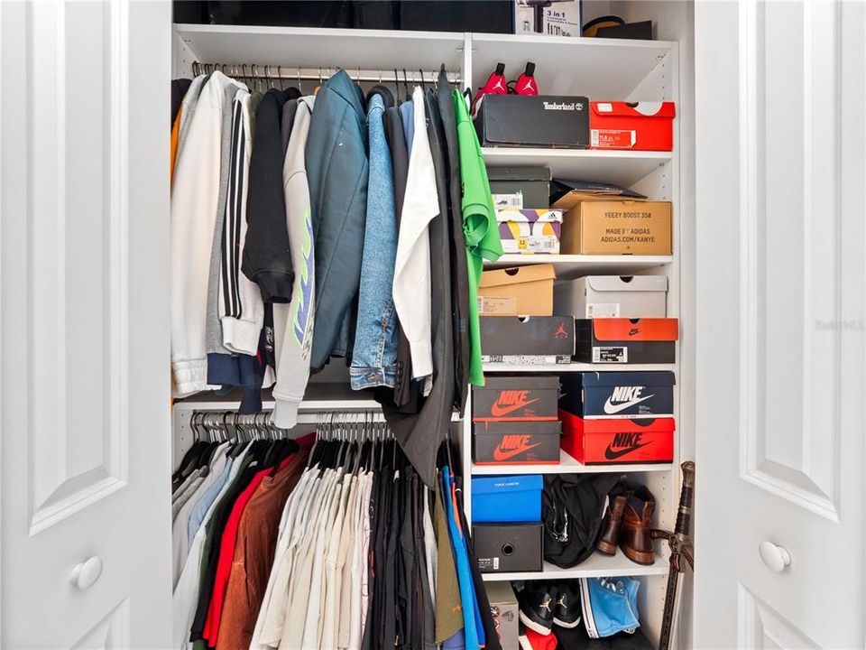 For Sale: $435,000 (4 beds, 2 baths, 1912 Square Feet)