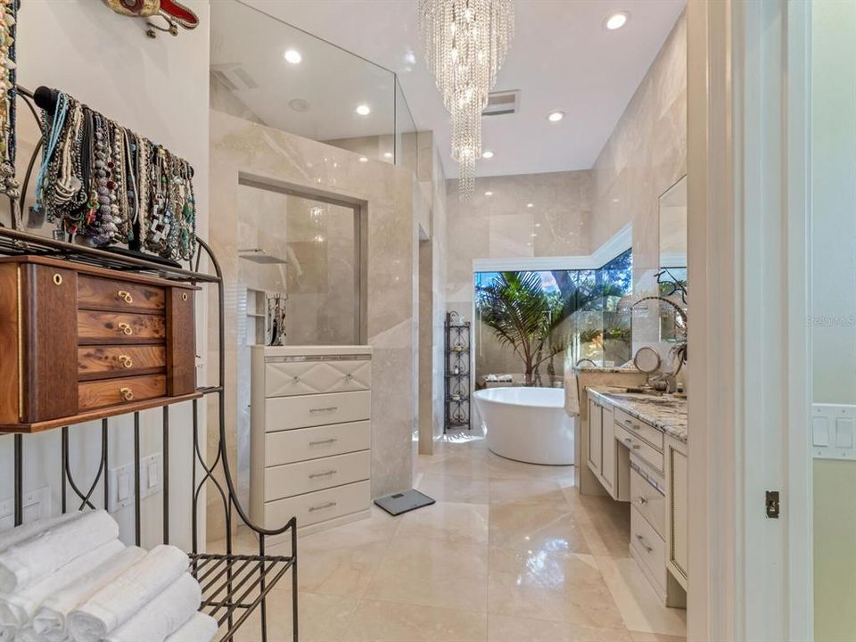 En Venta: $1,375,000 (4 camas, 4 baños, 2976 Pies cuadrados)