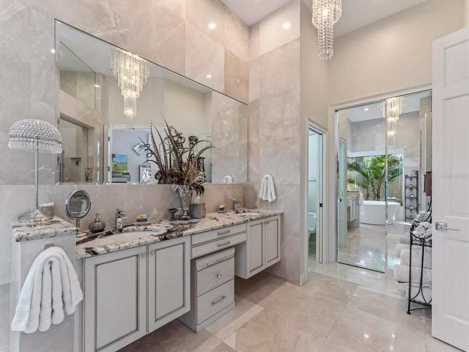 En Venta: $1,375,000 (4 camas, 4 baños, 2976 Pies cuadrados)